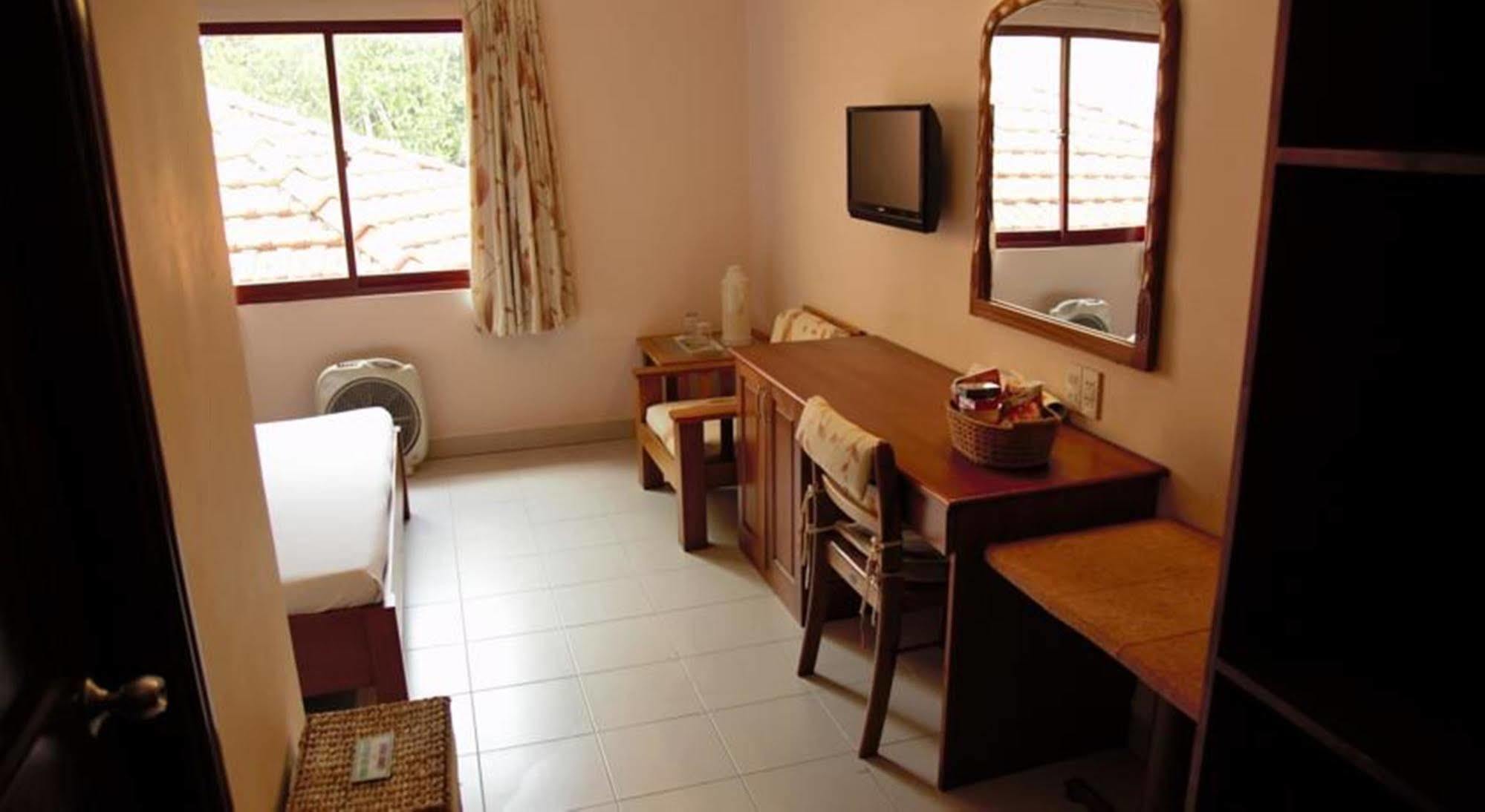 Vien Ngoc Xanh Hotel 1 مدينة هوشي منه المظهر الخارجي الصورة